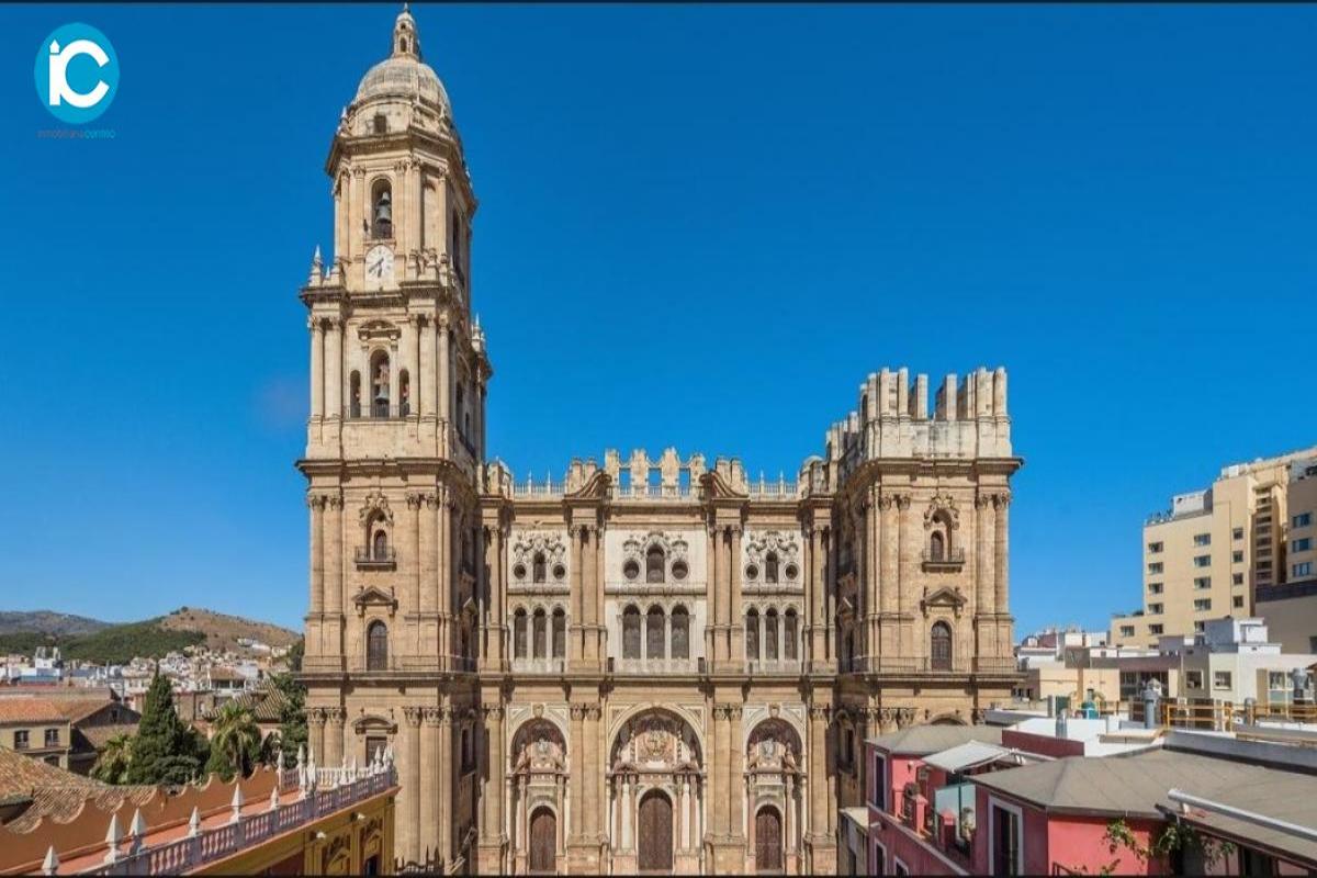 7745- EDIFICIO   Málaga