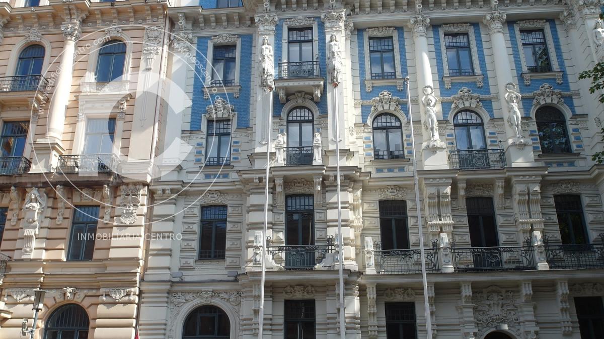 Edificio en Gran Vía de Granada