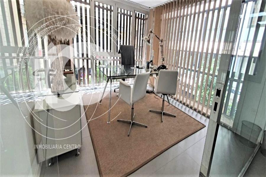Oficinas en  venta en Ángel Ganivet, Granada