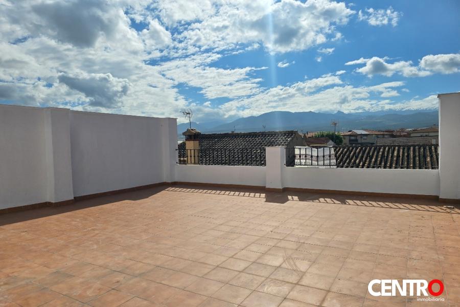 Ático en Ogíjares con terraza 