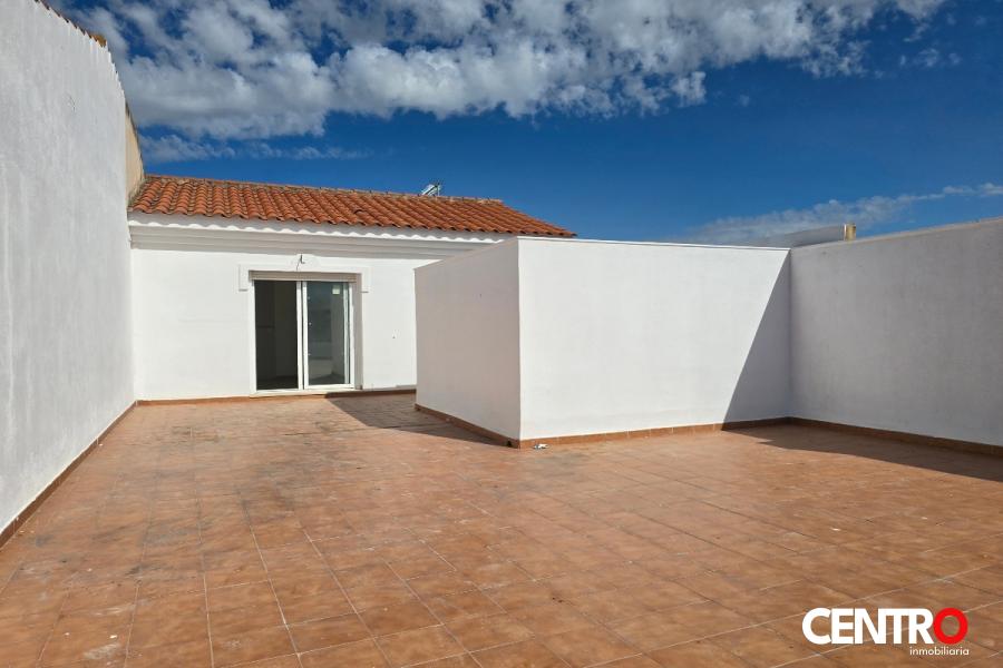 Ático en Ogíjares con terraza 