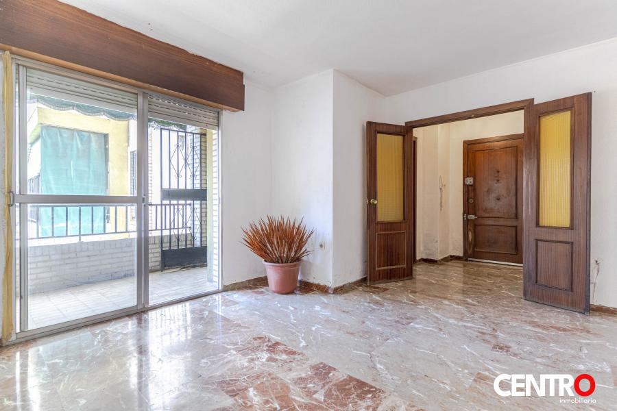 Piso en Granada con garaje y terrazas
