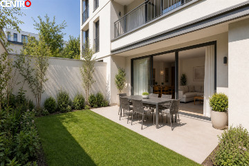 Piso con Jardín propio